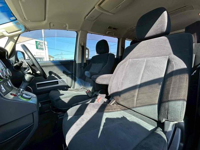 デリカD:5 G ナビパッケージ 4WD ETC バックカメラ サイドカメラ ナビ TV オートクルーズコントロール 両側スライド・片側電動 オートライト HID スマートキー 電動格納ミラー 後席モニター 3列シート フルフラット(28枚目)