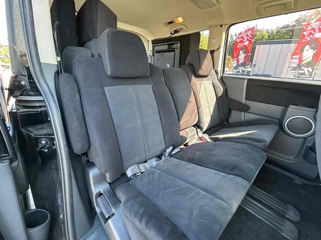 デリカD:5 G ナビパッケージ 4WD ETC バックカメラ サイドカメラ ナビ TV オートクルーズコントロール 両側スライド・片側電動 オートライト HID スマートキー 電動格納ミラー 後席モニター 3列シート フルフラット(30枚目)