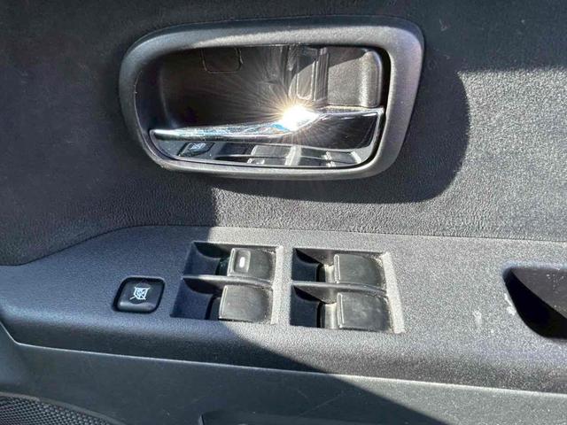 デリカD:5 G ナビパッケージ 4WD ETC バックカメラ サイドカメラ ナビ TV オートクルーズコントロール 両側スライド・片側電動 オートライト HID スマートキー 電動格納ミラー 後席モニター 3列シート フルフラット(37枚目)