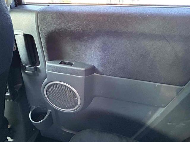 デリカD:5 G ナビパッケージ 4WD ETC バックカメラ サイドカメラ ナビ TV オートクルーズコントロール 両側スライド・片側電動 オートライト HID スマートキー 電動格納ミラー 後席モニター 3列シート フルフラット(48枚目)