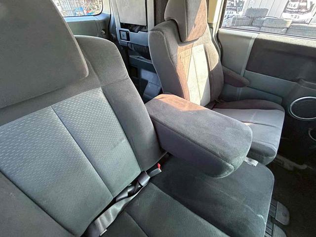 デリカD:5 G ナビパッケージ 4WD ETC バックカメラ サイドカメラ ナビ TV オートクルーズコントロール 両側スライド・片側電動 オートライト HID スマートキー 電動格納ミラー 後席モニター 3列シート フルフラット(49枚目)