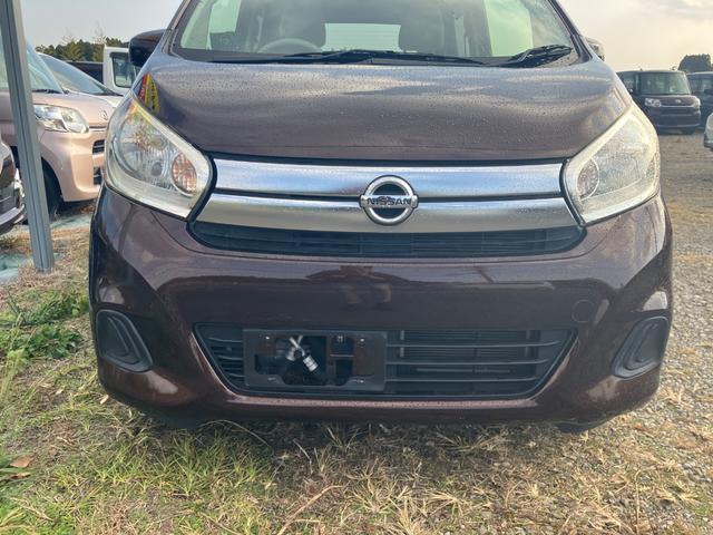 デイズ Ｊ　Ｂｌｕｅｔｏｏｔｈオーディオ　フルセグＴＶ　メモリーナビ　電動格納ミラー　衝突被害軽減システム　ヘッドライトレベライザー　ＣＤオーディオ　ＤＶＤ（12枚目）