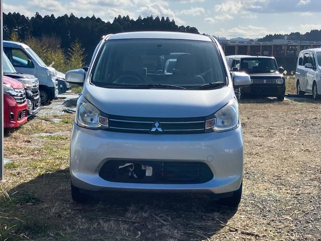 ｅＫワゴン Ｍ　キーレスエントリー　電動格納ミラー　アイドリングストップ　衝突安全ボディ　ベンチシート　エアコン　パワステ　パワーウィンドウ　ヘッドライトレベライザー（6枚目）