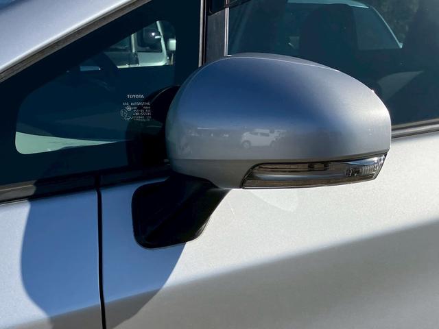 プリウス Ｓ　Ｂｌｕｅｔｏｏｔｈ対応ナビ　バックカメラ　ＥＴＣ　フロントフォグランプ　スマートキー・プッシュスタート　メモリーナビ　ＴＶ　アイドリングストップ（31枚目）