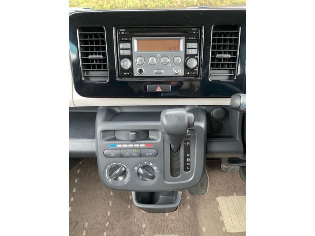 S キーレスエントリー 電動格納ミラー ベンチシート CVT 盗難防止システム ABS CD ミュージックプレイヤー接続可 衝突安全ボディ エアコン パワーステアリング(4枚目)
