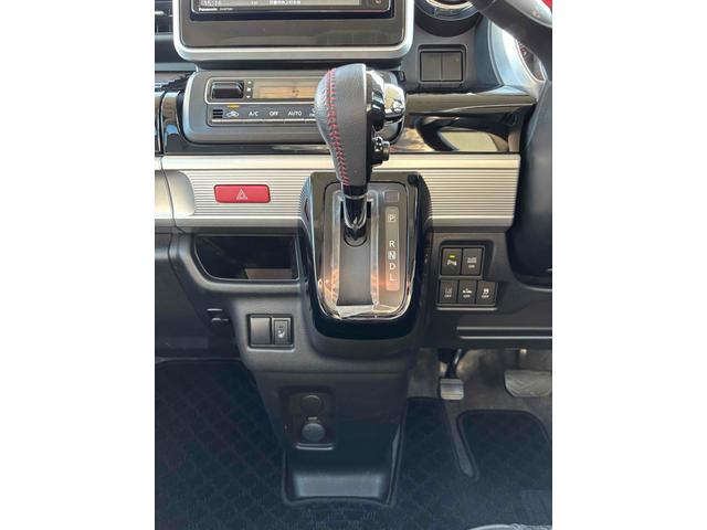 スペーシアカスタム ハイブリッドＸＳ　両側電動スライドドア　ナビ　クリアランスソナー　レーンアシスト　衝突被害軽減システム　オートライト　ＬＥＤヘッドランプ　スマートキー　アイドリングストップ　電動格納ミラー　シートヒーター　ベンチシート（4枚目）