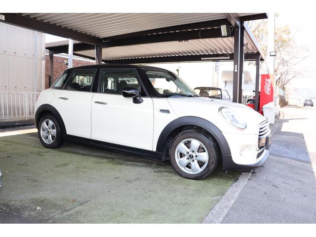 ＭＩＮＩ クーパー　ＭＩＮＩ　ドライビングモード　１．５Ｌツインターボ　５ドア　オートライト　スマートキー　プッシュスタート　ＴＶ　Ｂｌｕｅｔｏｏｔｈ　ＥＴＣ（54枚目）