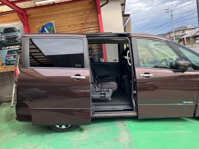 セレナ ハイウェイスター エマージェンシーブレーキ クルーズコントロール 8人乗り ナビTV アラウンドビューモニター DVD ブルーレイ Bluetooth フリップダウンモニター ドラレコ ETC オートLEDヘッドライト(11枚目)