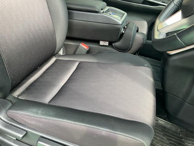 セレナ ハイウェイスター エマージェンシーブレーキ クルーズコントロール 8人乗り ナビTV アラウンドビューモニター DVD ブルーレイ Bluetooth フリップダウンモニター ドラレコ ETC オートLEDヘッドライト(15枚目)