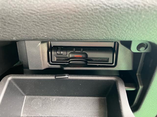 セレナ ハイウェイスター エマージェンシーブレーキ クルーズコントロール 8人乗り ナビTV アラウンドビューモニター DVD ブルーレイ Bluetooth フリップダウンモニター ドラレコ ETC オートLEDヘッドライト(26枚目)