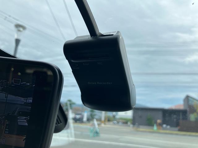 セレナ ハイウェイスター エマージェンシーブレーキ クルーズコントロール 8人乗り ナビTV アラウンドビューモニター DVD ブルーレイ Bluetooth フリップダウンモニター ドラレコ ETC オートLEDヘッドライト(42枚目)