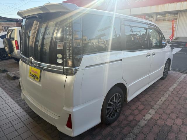 ヴォクシー ＺＳ　煌（4枚目）