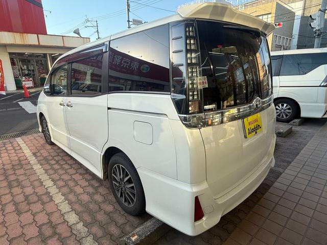 ヴォクシー ＺＳ　煌（5枚目）