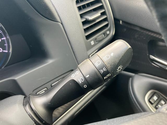 �I�[�g���C�g�́A�t���Y�������Y���h�����Ƃ��ł��܂��B�������H�Ȃǂ̃g���l���Ȃǂɂ��𗧂��܂��B