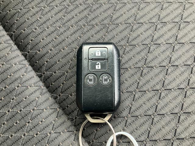 スペーシアカスタム ハイブリッドＸＳターボ　ドライブレコーダー　バックカメラ　両側電動スライドドア　ナビ　クリアランスソナー　オートクルーズコントロール　レーンアシスト　衝突被害軽減システム　オートライト　ＬＥＤヘッドランプ　スマートキー（27枚目）