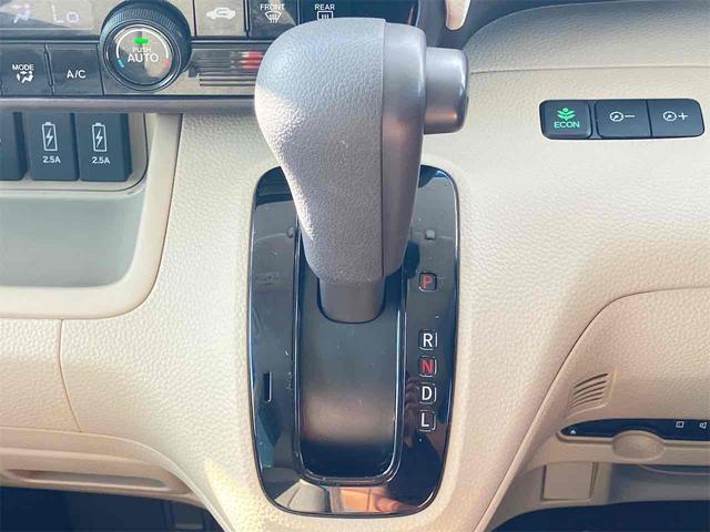 Ｎ－ＢＯＸ Ｇ・Ｌホンダセンシング　ＥＴＣ　バックカメラ　両側電動スライドドア　ナビ　ＴＶ　オートクルーズコントロール　レーンアシスト　衝突被害軽減システム　オートライト　ＬＥＤヘッドランプ　スマートキー　アイドリングストップ（6枚目）