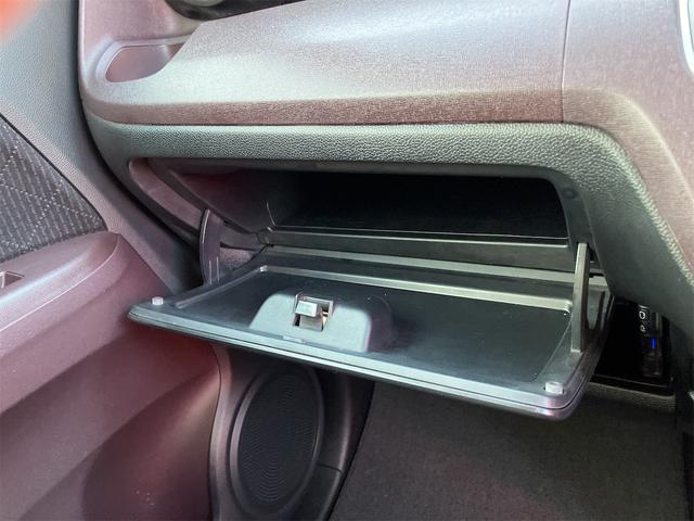 Ｎ－ＯＮＥ 　ＥＴＣ　バックカメラ　ナビ　ＴＶ　オートライト　スマートキー　アイドリングストップ　電動格納ミラー　ベンチシート　ＣＶＴ　ＡＢＳ　ＥＳＣ　ＣＤ　ＤＶＤ再生　ＵＳＢ　Ｂｌｕｅｔｏｏｔｈ　アルミホイール（42枚目）