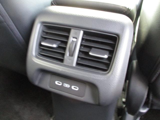 ZR-V e:HEVZ特別仕様車ブラックスタイル 弊社デモカーアップ ホンダセンシング HondaCONNECTディスプレー BOSEプレミアムサウンドシステム マルチビューカメラ ETC2.0 本革シート パワーテールゲート ワイヤレス充電器 禁煙(31枚目)