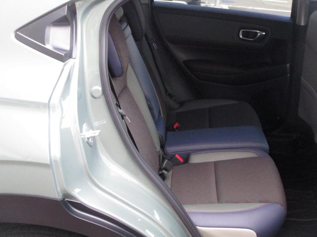 ヴェゼル ｅ：ＨＥＶＸ・ＨｕＮＴパッケージ　デモカーアップ　ホンダセンシング　Ｈｏｎｄａ　ＣＯＮＮＥＣＴ　Ｇａｔｈｅｒｓナビ　リアカメラｄｅあんしんプラス４　純正ドライブレコーダー　ＥＴＣ２０　パドルシフト　ＬＥＤヘッドライト　スマートキー（10枚目）