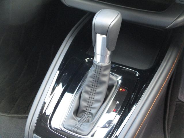 ヴェゼル ｅ：ＨＥＶＸ・ＨｕＮＴパッケージ　デモカーアップ　ホンダセンシング　Ｈｏｎｄａ　ＣＯＮＮＥＣＴ　Ｇａｔｈｅｒｓナビ　リアカメラｄｅあんしんプラス４　純正ドライブレコーダー　ＥＴＣ２０　パドルシフト　ＬＥＤヘッドライト　スマートキー（13枚目）