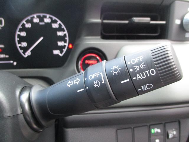 ヴェゼル ｅ：ＨＥＶＸ・ＨｕＮＴパッケージ　デモカーアップ　ホンダセンシング　Ｈｏｎｄａ　ＣＯＮＮＥＣＴ　Ｇａｔｈｅｒｓナビ　リアカメラｄｅあんしんプラス４　純正ドライブレコーダー　ＥＴＣ２０　パドルシフト　ＬＥＤヘッドライト　スマートキー（25枚目）