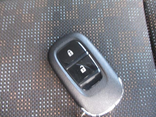 ヴェゼル ｅ：ＨＥＶＸ・ＨｕＮＴパッケージ　デモカーアップ　ホンダセンシング　Ｈｏｎｄａ　ＣＯＮＮＥＣＴ　Ｇａｔｈｅｒｓナビ　リアカメラｄｅあんしんプラス４　純正ドライブレコーダー　ＥＴＣ２０　パドルシフト　ＬＥＤヘッドライト　スマートキー（35枚目）