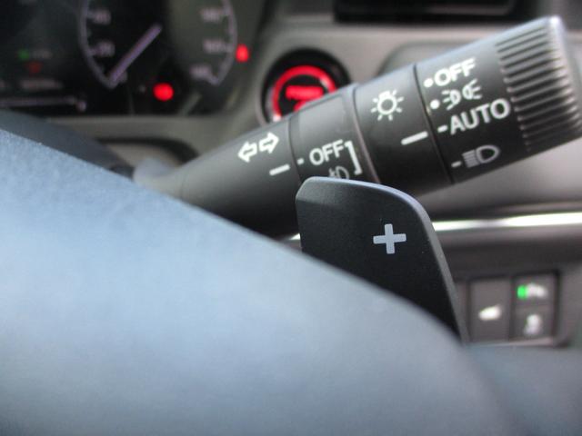 ヴェゼル ｅ：ＨＥＶＺ　ワンオーナー　ホンダセンシング　ＨｏｎｄａＣＯＮＮＥＣＴディスプレー　ＴＶ　Ｂｌｕｅｔｏｏｔｈ　バックカメラ　ＥＴＣ２．０　ワイヤレス充電器　シートヒーター　ステアリングヒーター　ＬＥＤヘッドライト（14枚目）