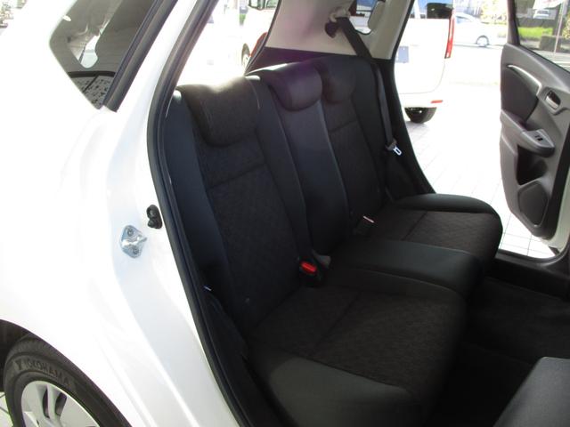 フィット 13G・Fパッケージ コンフォートエディション ワンオーナーGathersナビ Bluetooth バックカメラ ETC 社外ドライブレコーダー オートリトラミラー オートエアコン スマートキー プッシュスタート インテリキー 1オ-ナ- Rカメラ(10枚目)