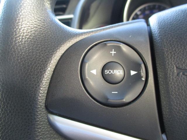 フィット 13G・Fパッケージ コンフォートエディション ワンオーナーGathersナビ Bluetooth バックカメラ ETC 社外ドライブレコーダー オートリトラミラー オートエアコン スマートキー プッシュスタート インテリキー 1オ-ナ- Rカメラ(21枚目)