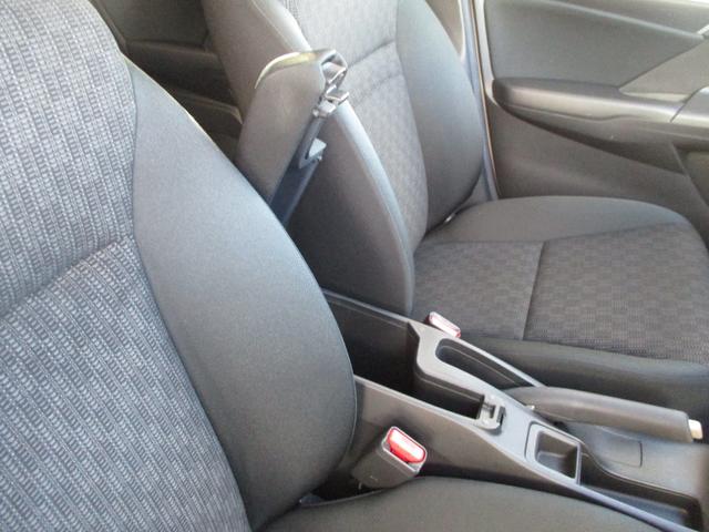 フィット 13G・Fパッケージ コンフォートエディション ワンオーナーGathersナビ Bluetooth バックカメラ ETC 社外ドライブレコーダー オートリトラミラー オートエアコン スマートキー プッシュスタート インテリキー 1オ-ナ- Rカメラ(23枚目)