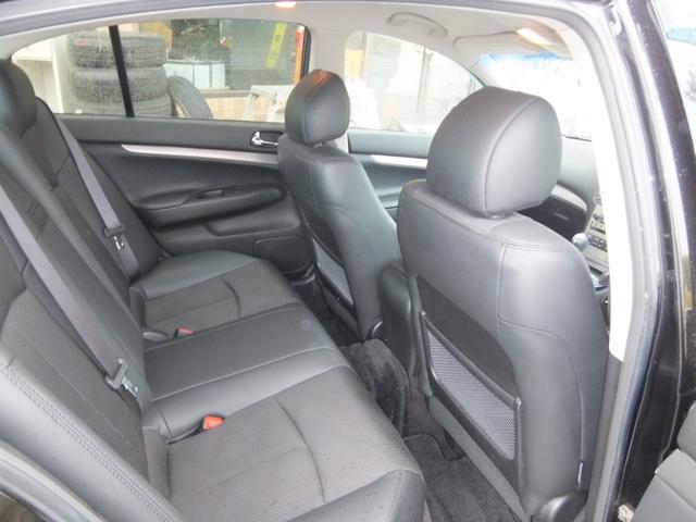 スカイライン 250GT 保証/ナビ/TV/ETC/ABS/サイドカメラ/バックカメラ/電動シート/エアバッグ/エアコン/パワーステアリング/パワーウィンドウ/エアバッグ/キーレス/スマートキー/プッシュスタート(12枚目)