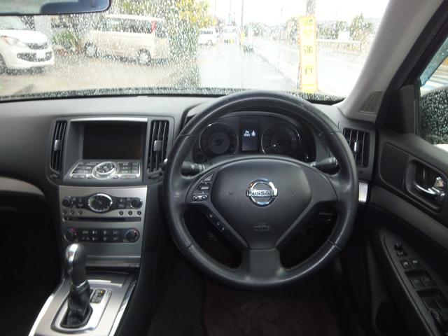 スカイライン 250GT 保証/ナビ/TV/ETC/ABS/サイドカメラ/バックカメラ/電動シート/エアバッグ/エアコン/パワーステアリング/パワーウィンドウ/エアバッグ/キーレス/スマートキー/プッシュスタート(16枚目)