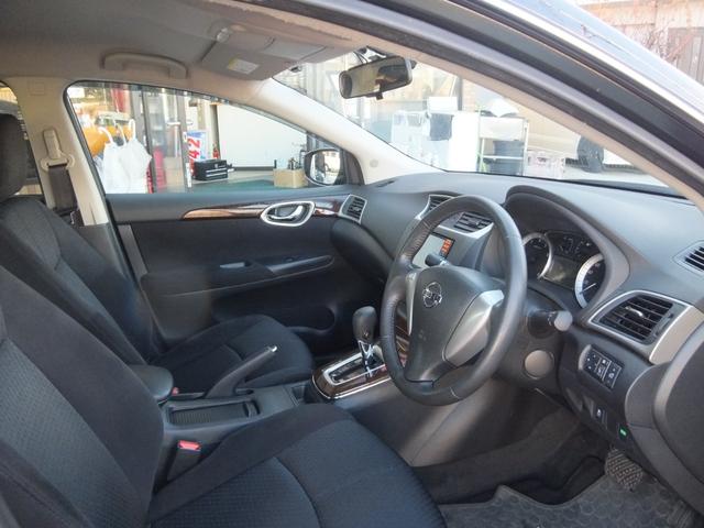 シルフィ G 保証/ナビ/TV/ETC/ABS/バックカメラ/ドライブレコーダー/エアコン/パワーステアリング/パワーウィンドウ/エアバッグ/助手席エアバック/キーレス/スマートキー/プッシュスタート(10枚目)