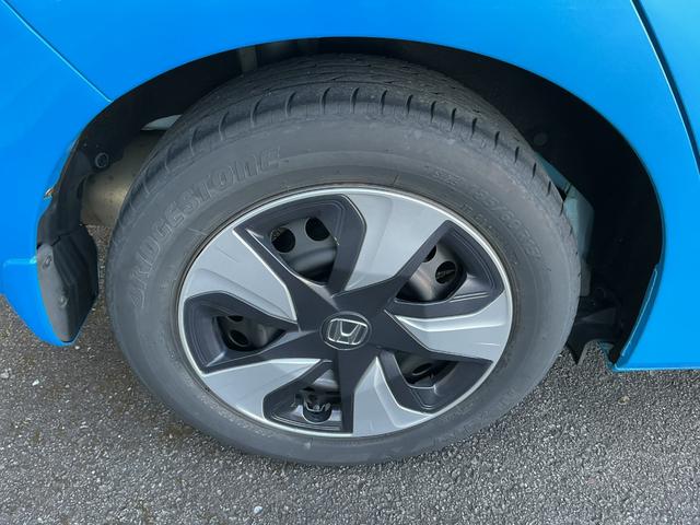 フィットハイブリッド Fパッケージ Fパッケージ/スーパーUVカットフロントドアガラス/オートリトラミラー/アームレスト付センターコンソールボックス/ETC車載器/プラズマクラスター(7枚目)