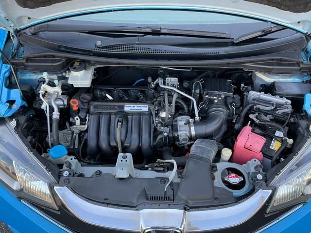 フィットハイブリッド Fパッケージ Fパッケージ/スーパーUVカットフロントドアガラス/オートリトラミラー/アームレスト付センターコンソールボックス/ETC車載器/プラズマクラスター(8枚目)