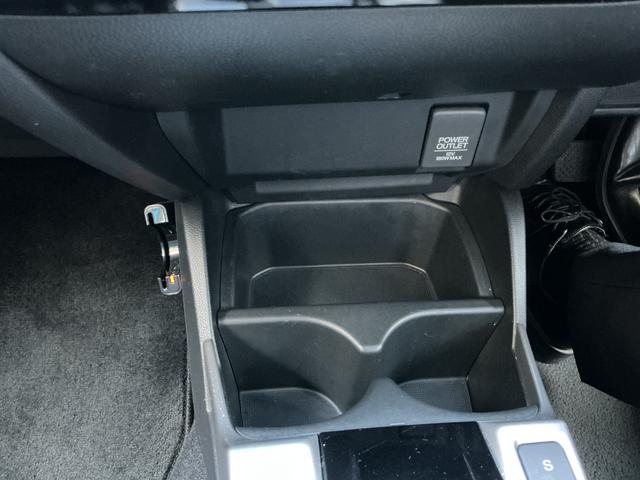 フィットハイブリッド Fパッケージ Fパッケージ/スーパーUVカットフロントドアガラス/オートリトラミラー/アームレスト付センターコンソールボックス/ETC車載器/プラズマクラスター(26枚目)