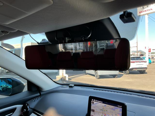 デミオ １３Ｓノーブルクリムゾン　１３Ｓノーブルクリムゾン／前後ドライブレコーダー／１５インチアルミホイール（高輝度塗装）／ＣＤ・ＤＶＤプレーヤー＋地上デジタルＴＶチューナー（フルセグ）／専用シート（レッド千鳥格子）／デジタルミラー（23枚目）