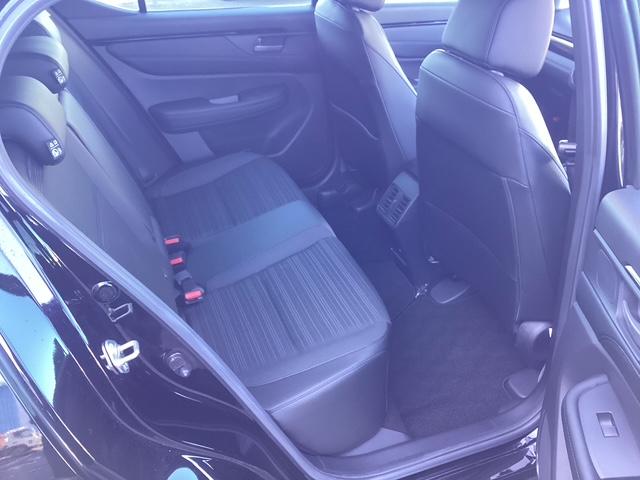 ＷＲ－Ｖ Ｚ＋ブラックスタイル　ＨｏｎｄａＳＥＮＳＩＮＧ／ＨｏｎｄａＧａｔｈｅｒｓナビ／ＬＥＤフォグライト／本革巻ステアリングホイール＋セレクトレバー／リアセンターアームレスト（ドリンクホルダー付）／１７インチアルミホイール（9枚目）