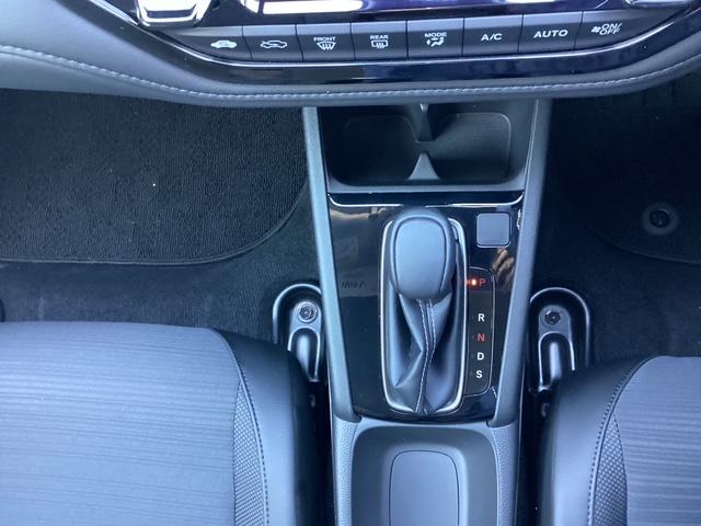 ＷＲ－Ｖ Ｚ＋ブラックスタイル　ＨｏｎｄａＳＥＮＳＩＮＧ／ＨｏｎｄａＧａｔｈｅｒｓナビ／ＬＥＤフォグライト／本革巻ステアリングホイール＋セレクトレバー／リアセンターアームレスト（ドリンクホルダー付）／１７インチアルミホイール（24枚目）