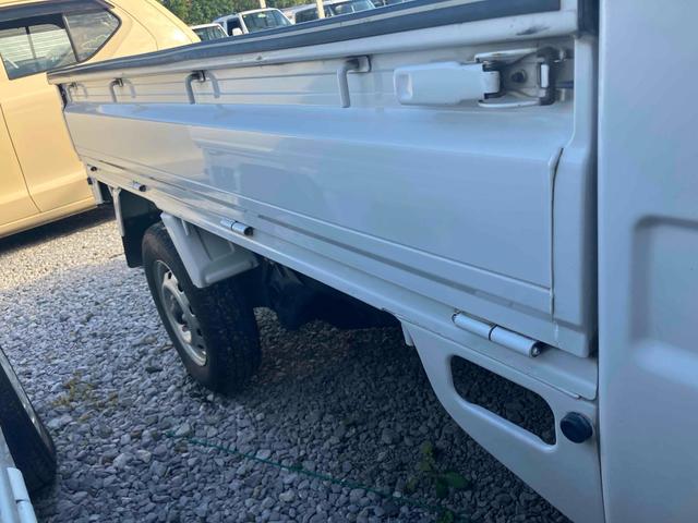 ご覧頂きまして誠に有難うございます!!是非ご来店して頂き、実際にご覧になって頂ければと思います。お客様からのご連絡をスタッフ一同、心よりお待ちしております