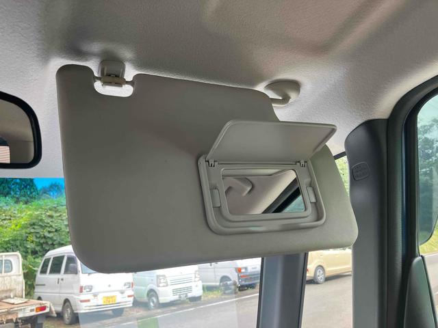 Ｎ－ＢＯＸ Ｇ・ターボＬパッケージ　ＥＴＣ　バックカメラ　両側電動スライドドア　ナビ　ＴＶ　オートクルーズコントロール　衝突被害軽減システム　オートライト　スマートキー　アイドリングストップ　電動格納ミラー　ベンチシート　後席モニター（50枚目）