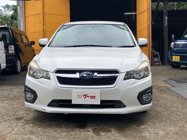 インプレッサスポーツ ２．０ｉ　オートクルーズコントロール　アルミホイール　オートライト　スマートキー　アイドリングストップ　電動格納ミラー　ＣＶＴ　盗難防止システム　ＡＢＳ　ＥＳＣ　ＣＤ　ＵＳＢ　エアコン　パワーステアリング（12枚目）