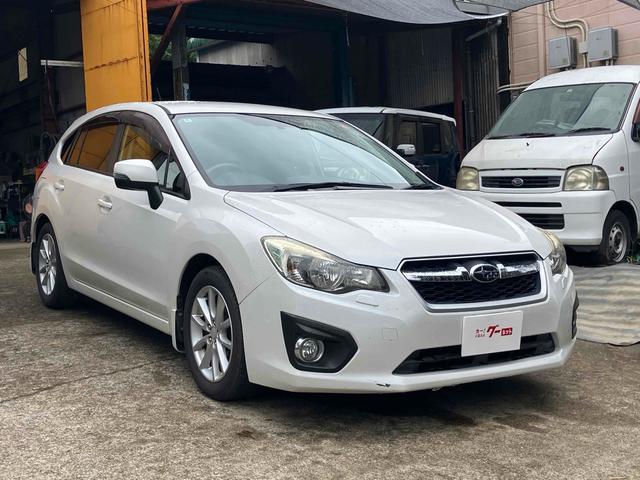 インプレッサスポーツ ２．０ｉ　オートクルーズコントロール　アルミホイール　オートライト　スマートキー　アイドリングストップ　電動格納ミラー　ＣＶＴ　盗難防止システム　ＡＢＳ　ＥＳＣ　ＣＤ　ＵＳＢ　エアコン　パワーステアリング（13枚目）