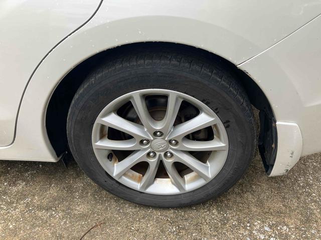 インプレッサスポーツ ２．０ｉ　オートクルーズコントロール　アルミホイール　オートライト　スマートキー　アイドリングストップ　電動格納ミラー　ＣＶＴ　盗難防止システム　ＡＢＳ　ＥＳＣ　ＣＤ　ＵＳＢ　エアコン　パワーステアリング（20枚目）