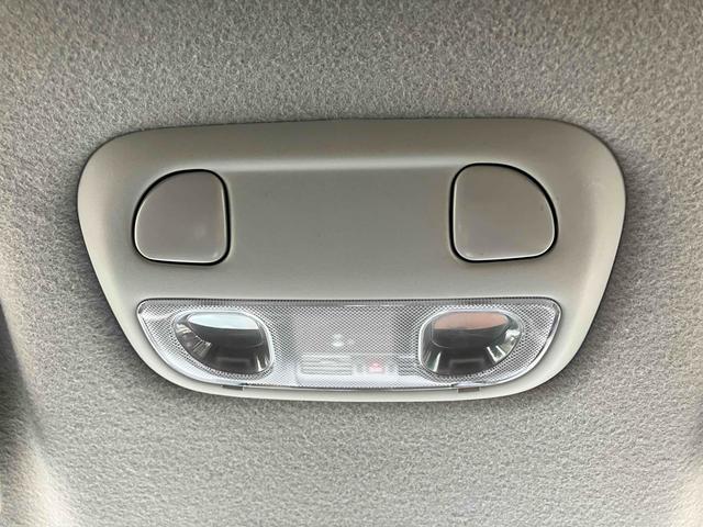 インプレッサスポーツ ２．０ｉ　オートクルーズコントロール　アルミホイール　オートライト　スマートキー　アイドリングストップ　電動格納ミラー　ＣＶＴ　盗難防止システム　ＡＢＳ　ＥＳＣ　ＣＤ　ＵＳＢ　エアコン　パワーステアリング（46枚目）