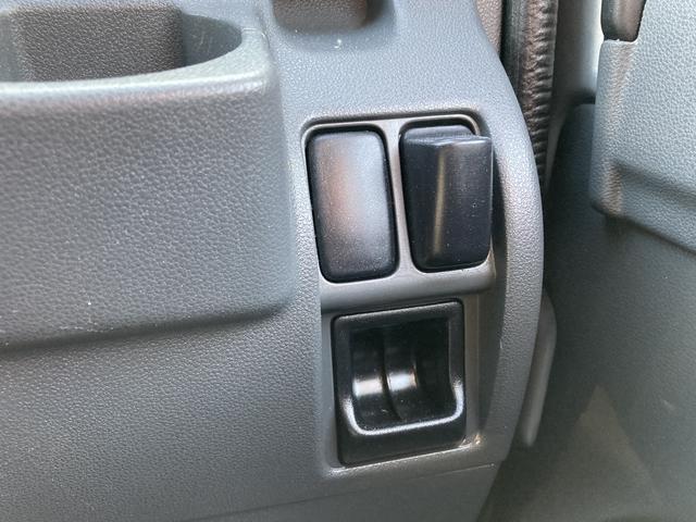 ハイゼットカーゴ 　福祉車輌　両側スライドドア　ＡＴ　エアコン　パワーウィンドウ　運転席エアバッグ（44枚目）