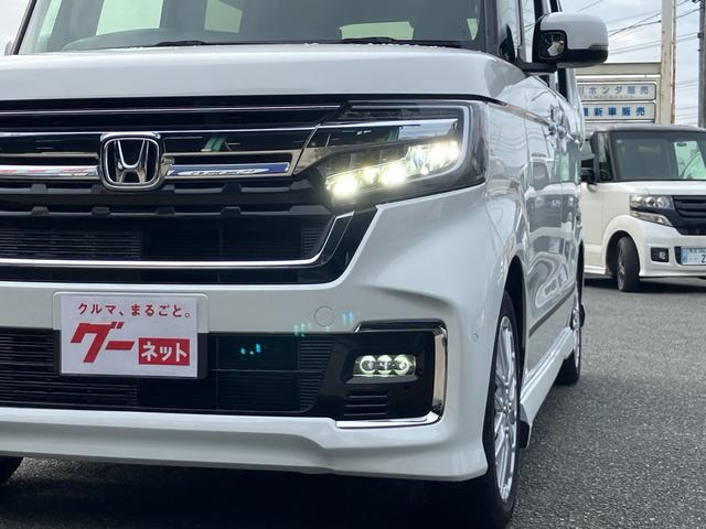 Ｎ－ＢＯＸカスタム Ｌターボ　衝突被害軽減ブレーキ　レーンアシスト　ナビＴＶ　Ｂｌｕｅｔｏｏｔｈ　パドルシフト　クルーズコントロール　ハーフレザーシート　シートヒーター　両側パワースライド　オートＬＥＤヘッドライト　純正１５アルミ（10枚目）