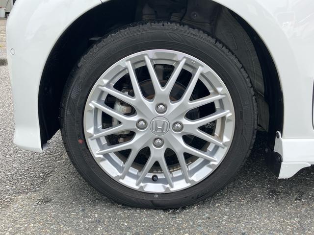 Ｎ－ＢＯＸカスタム Ｌターボ　衝突被害軽減ブレーキ　レーンアシスト　ナビＴＶ　Ｂｌｕｅｔｏｏｔｈ　パドルシフト　クルーズコントロール　ハーフレザーシート　シートヒーター　両側パワースライド　オートＬＥＤヘッドライト　純正１５アルミ（14枚目）