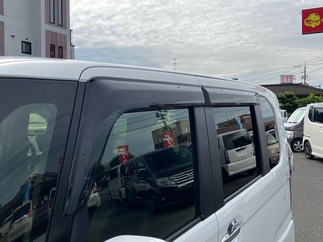 Ｎ－ＢＯＸカスタム Ｌターボ　衝突被害軽減ブレーキ　レーンアシスト　ナビＴＶ　Ｂｌｕｅｔｏｏｔｈ　パドルシフト　クルーズコントロール　ハーフレザーシート　シートヒーター　両側パワースライド　オートＬＥＤヘッドライト　純正１５アルミ（16枚目）