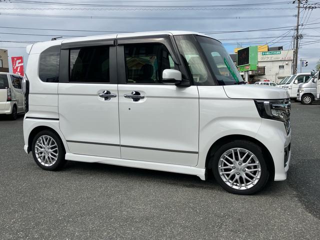 Ｎ－ＢＯＸカスタム Ｌターボ　衝突被害軽減ブレーキ　レーンアシスト　ナビＴＶ　Ｂｌｕｅｔｏｏｔｈ　パドルシフト　クルーズコントロール　ハーフレザーシート　シートヒーター　両側パワースライド　オートＬＥＤヘッドライト　純正１５アルミ（17枚目）